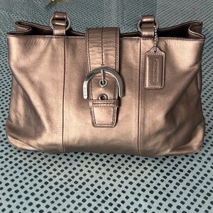 Coach Soho East West Tote Shoulder Bag Metallic Bronze Gold Leather F18751